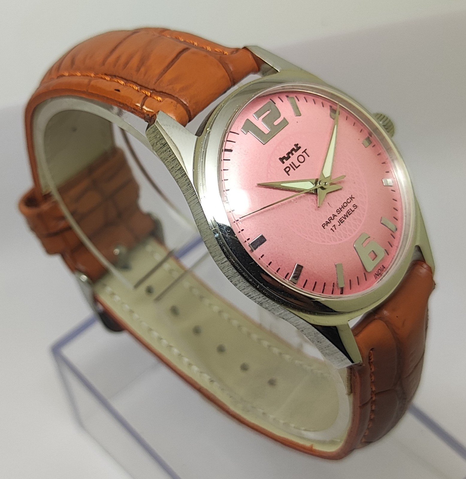 Vintage Hmt Pilot Pink Dial 17 Jewels Para Shock Mechanical hand winding Watch