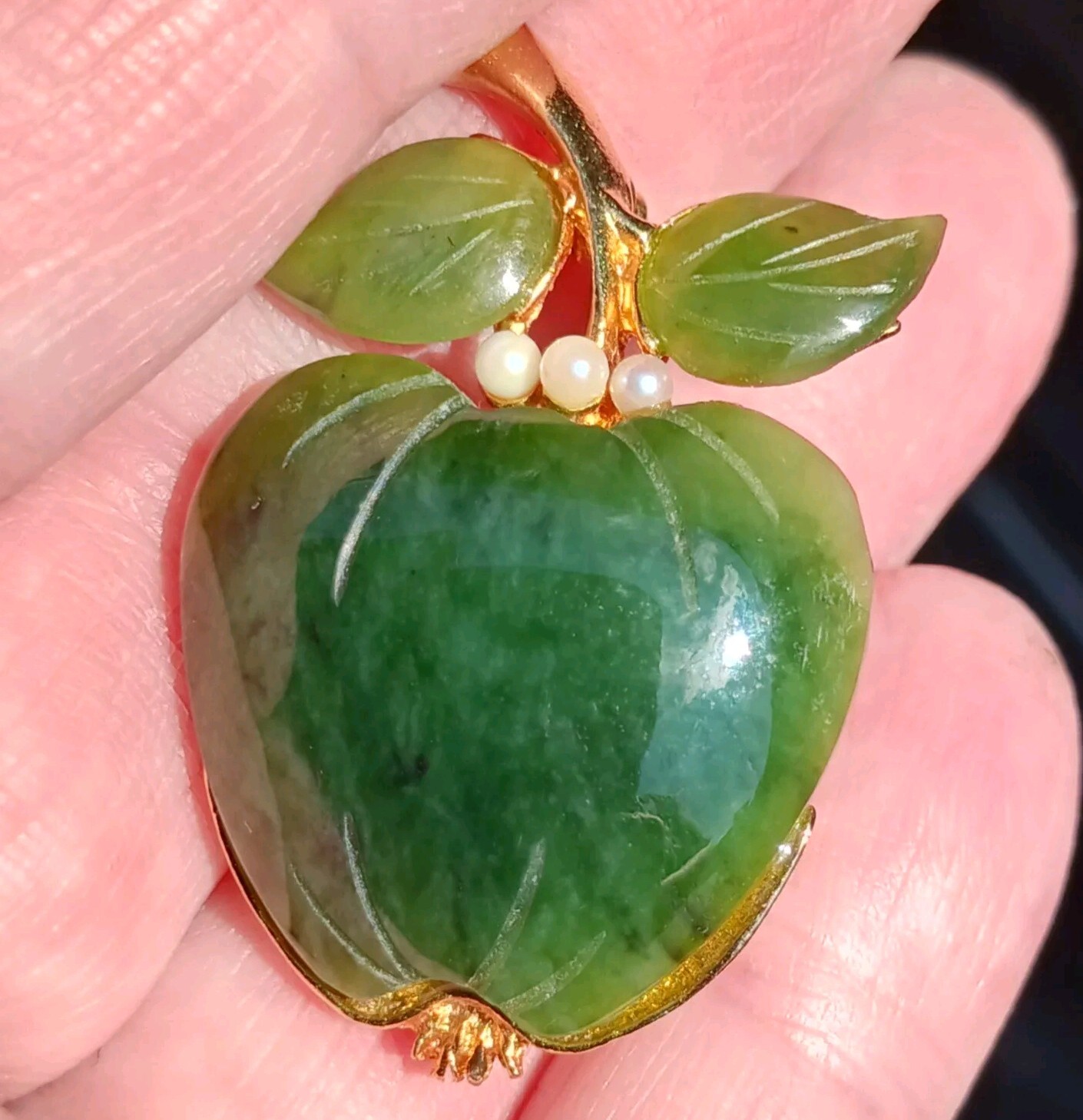 Vtg Jade Stone Apple Figural Pen Faux Pearl Unsigned Collector Gift