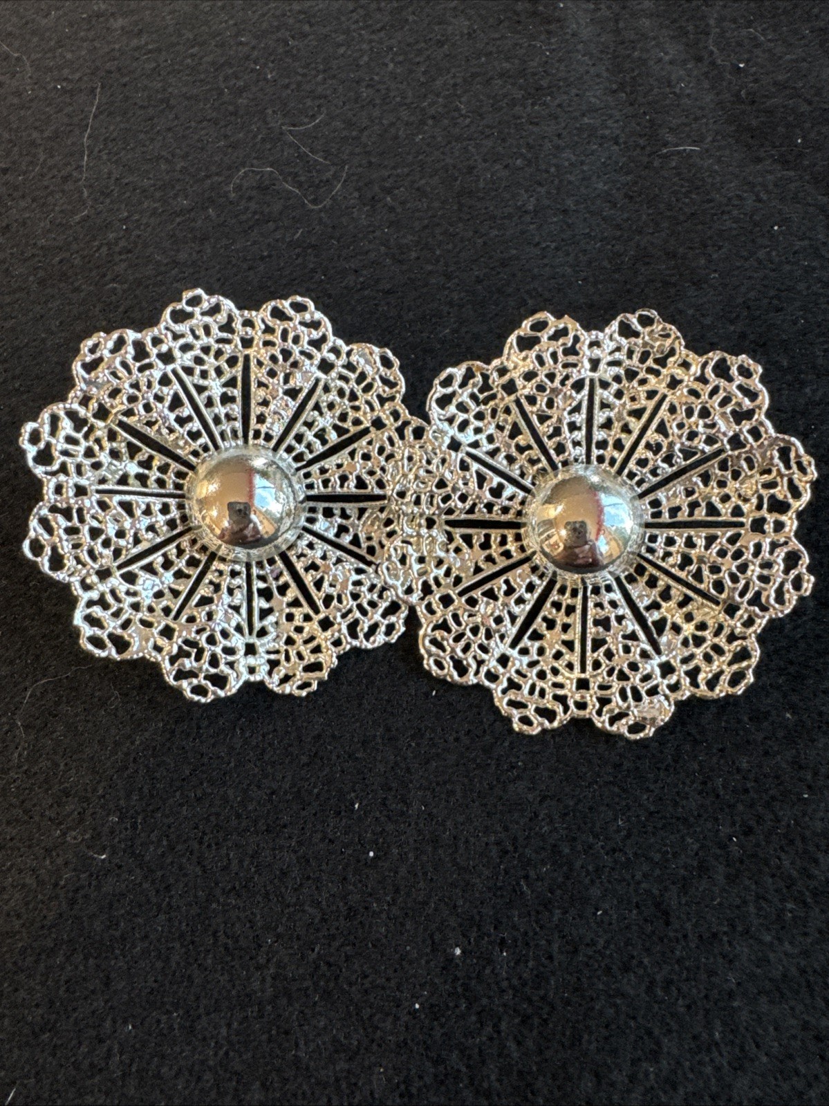 Sarah Coventry Silver Filigree Sunburst Floral Clip On Earrings Grannycore 60s