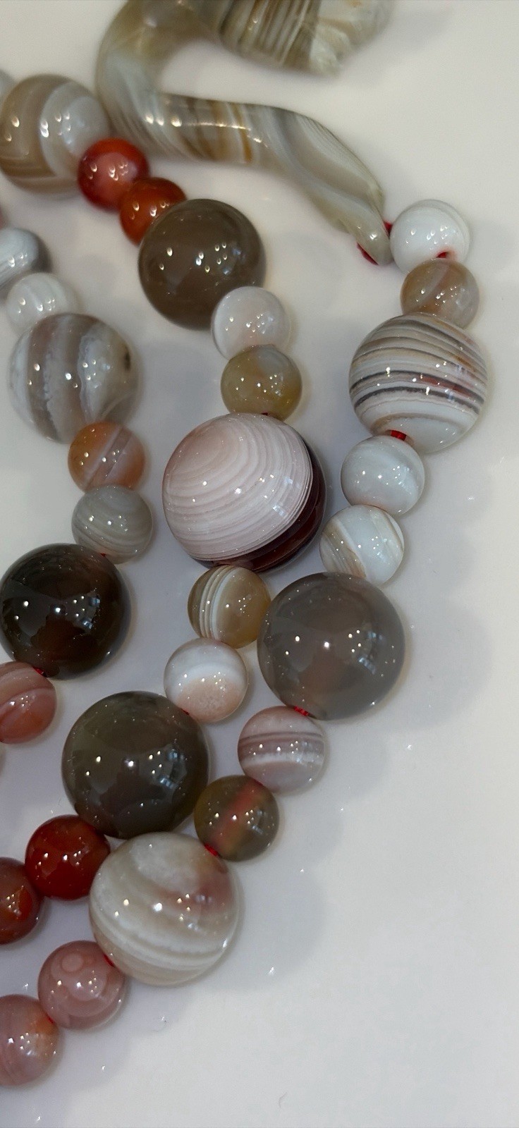 Gorgeous Asian Agate Bead Necklace With Carved Dragon Head Toggle closure
