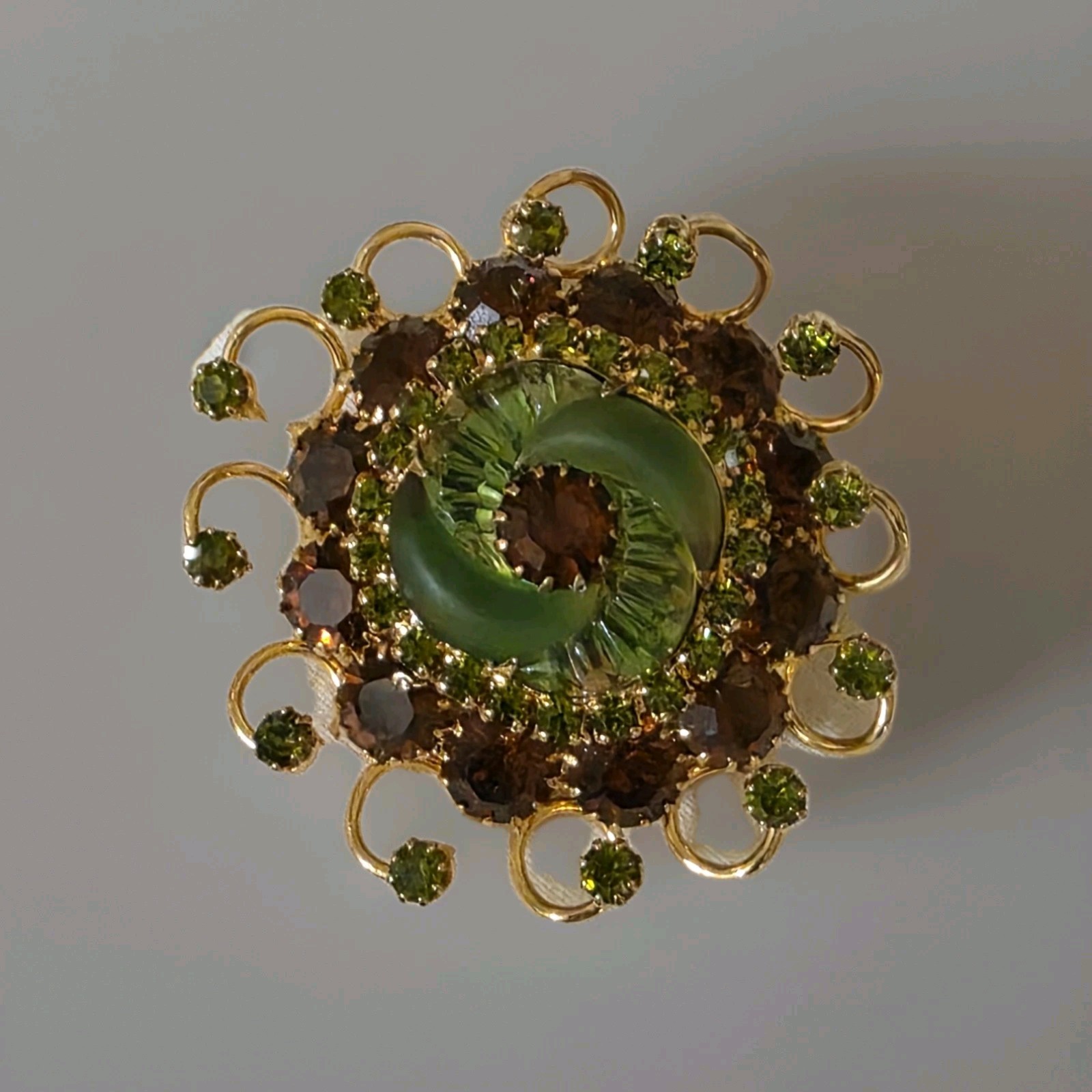 Vintage Signed EDLEE Green Molded Art Glass & Rhinestone Domed Brooch Pin RARE