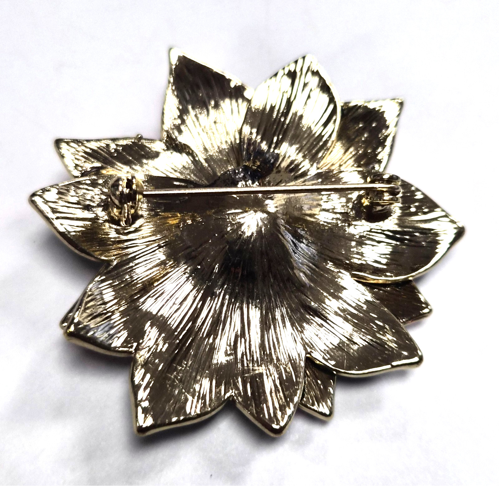 Vintage 90’s Festive Christmas Rhinestone Poinsettia Flower Pin / Brooch
