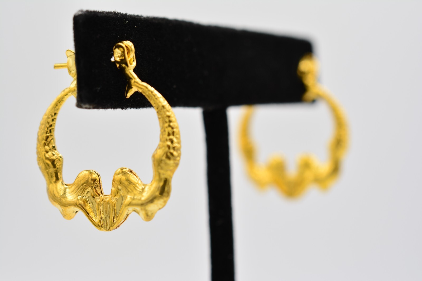 Vintage Hoop Earrings Kissing Mermaids Gold Lightweight Metal NOS 1980s BinA1