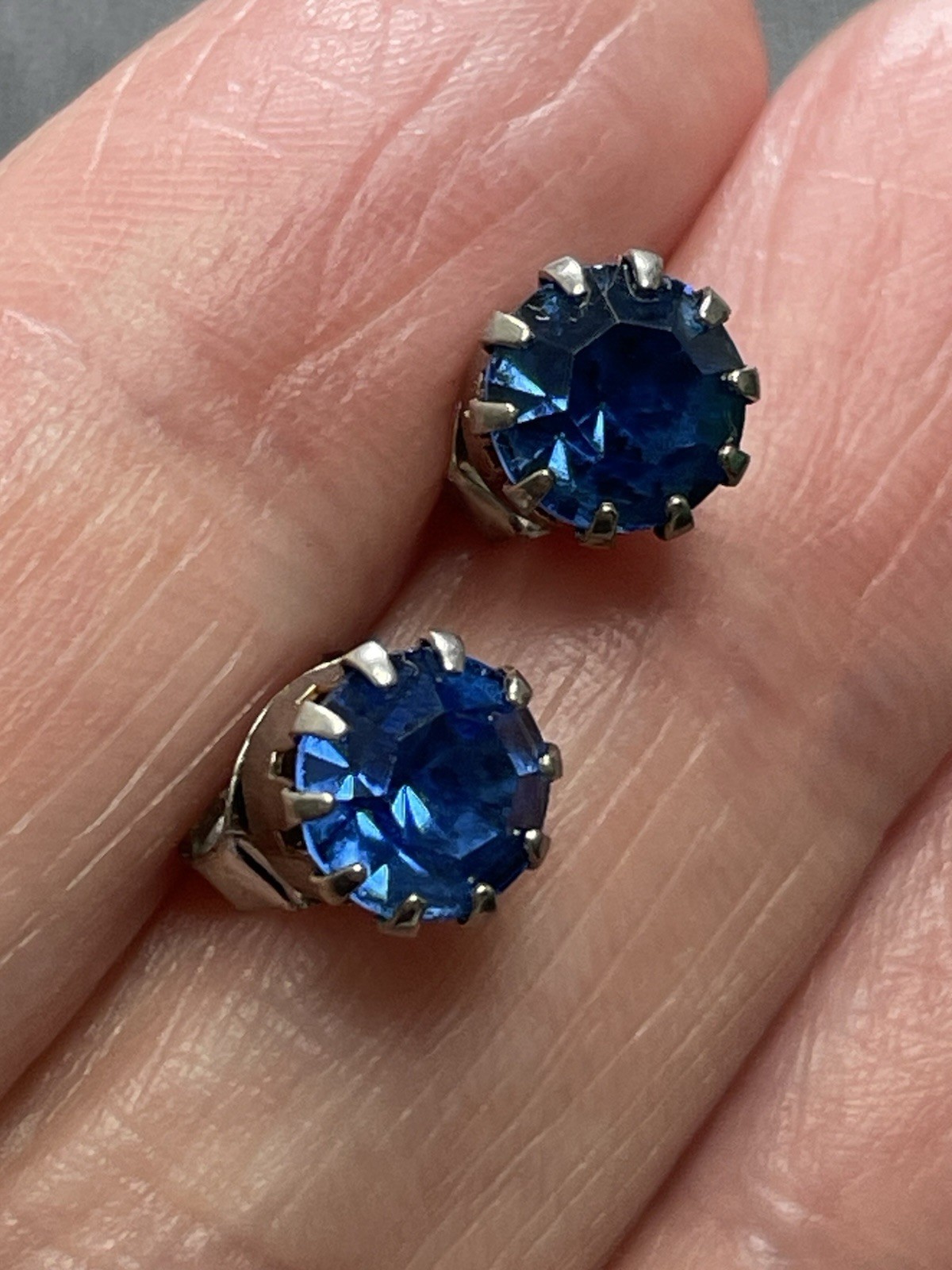 Vintage 6mm Royal Blue Crystal Rhinestone Silver Tone Stud Earrings