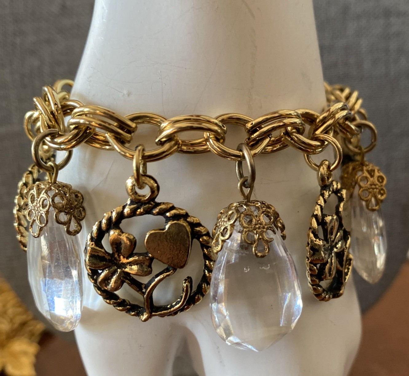 Vintage Gold Tone Good Luck Charm Bracelet Heart Four Leaf Clover Wishbone
