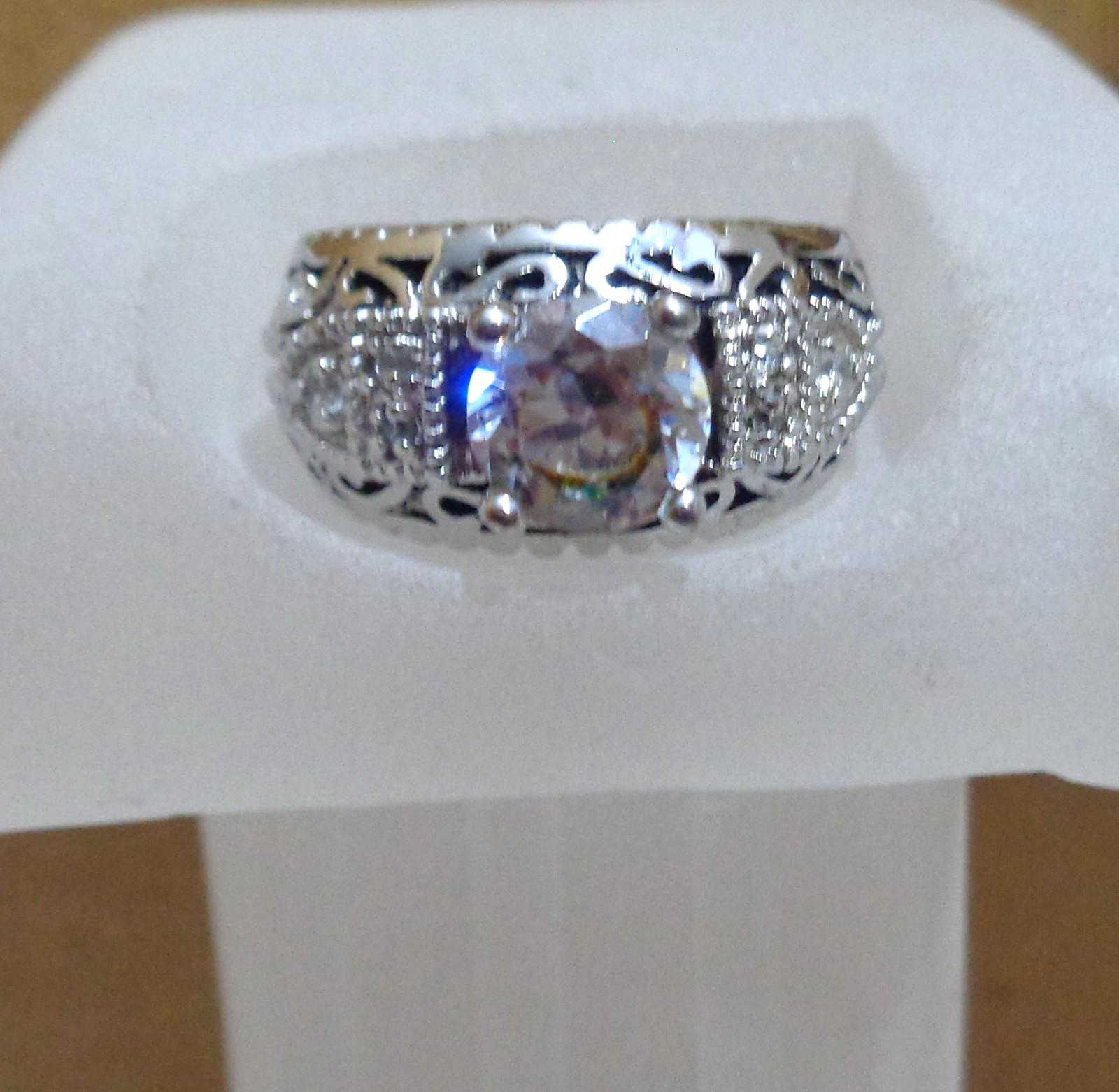 Size 5.5 Vintage Sterling Silver & Solitaire CZ w/Diamond Chips Ring 7.1 grams