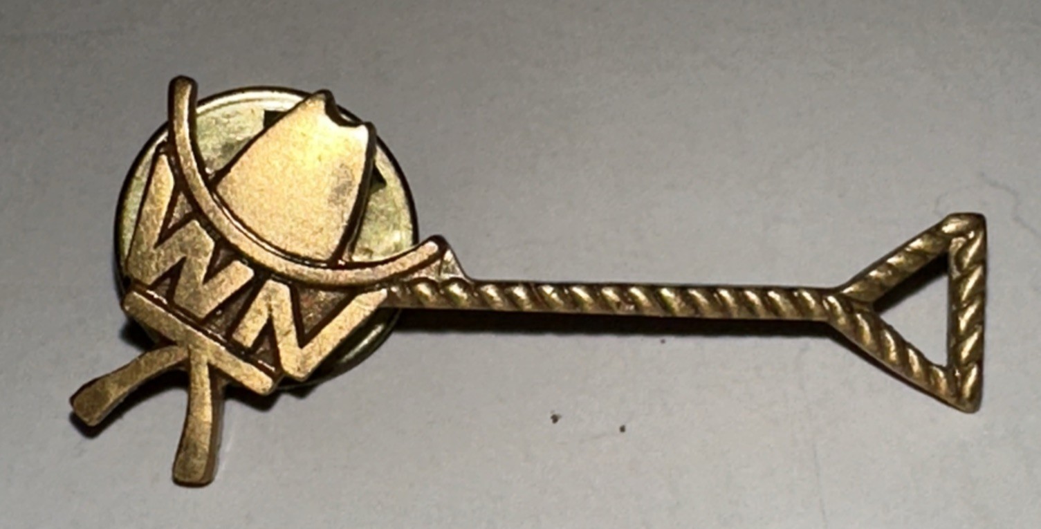 Vintage Cowboy Western Hat Lapel Pin Branding Iron Cowboy Hat WN