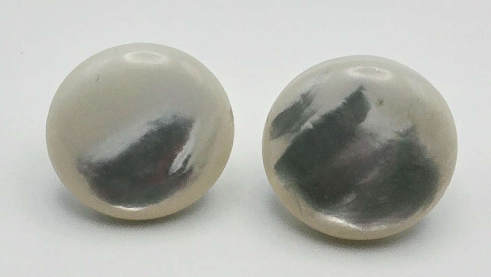 Vintage 1940s Mother of Pearl Iridescent Domed Button Screw-Back Earrings