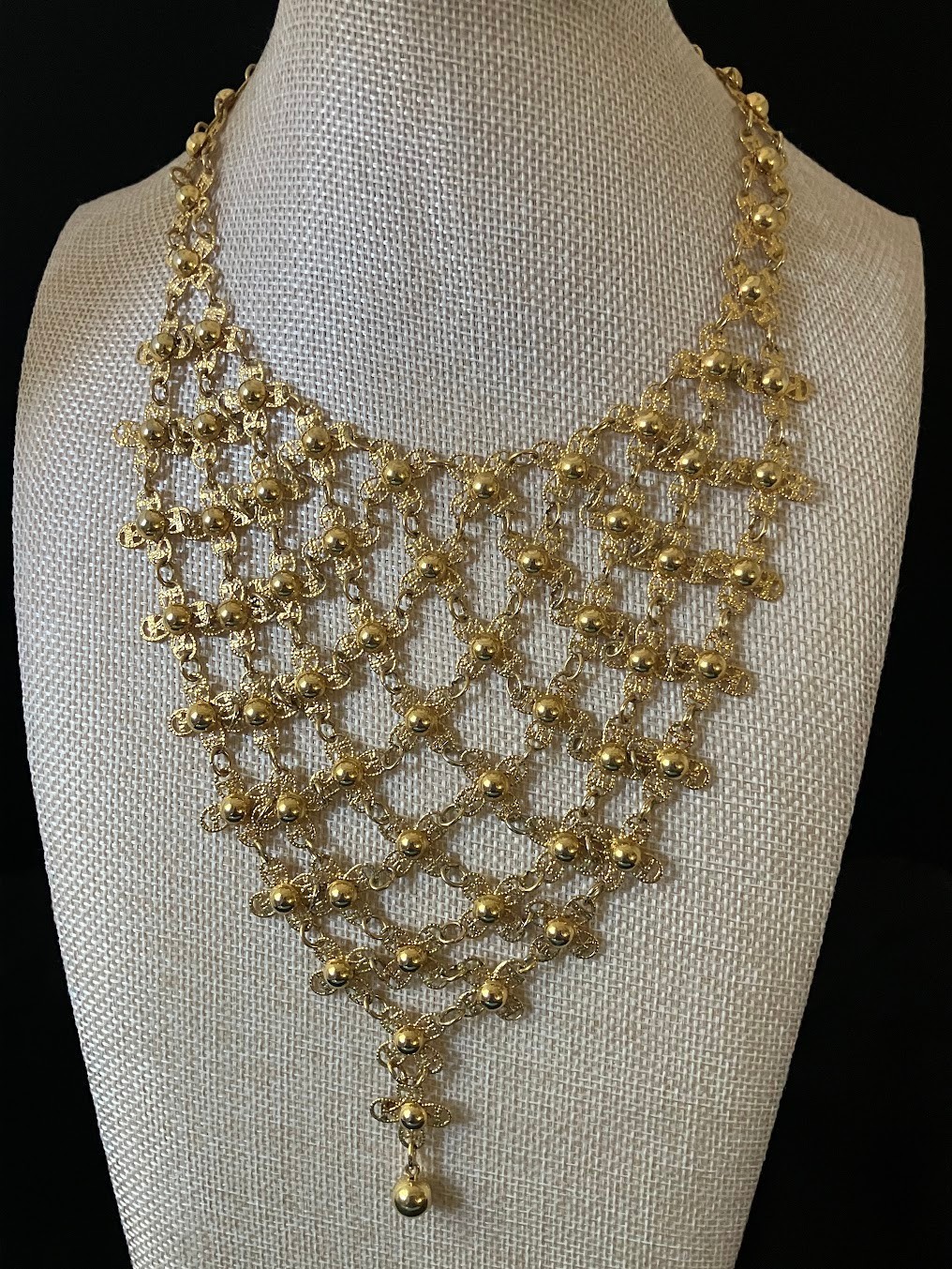 Vintage Flower Bib Necklace Ornate Adjustable Handkerchief Cascade Choker READ