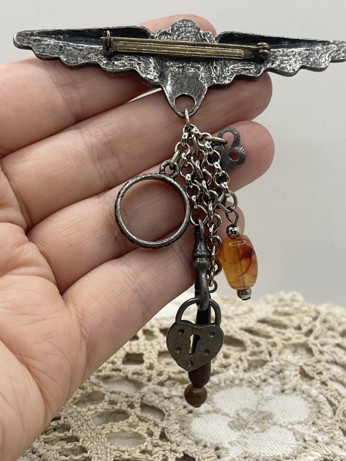 Vtg Steampunk Wings Dangle Chain Charm Pewter Brooch Pin Glass Copper 4”