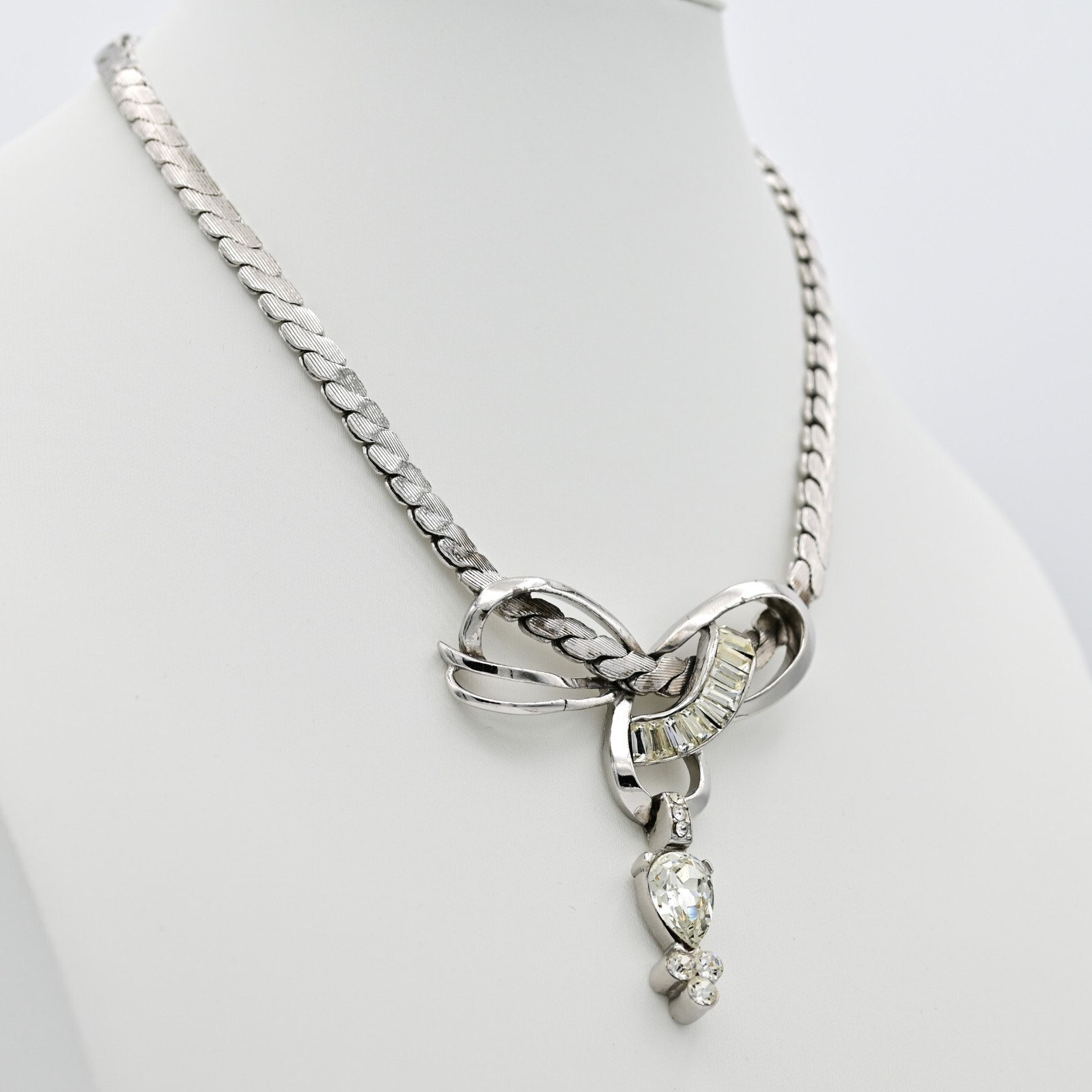 TARA Vintage Original White Gold Plated Silver Diamond Zirconia Pendant Necklace