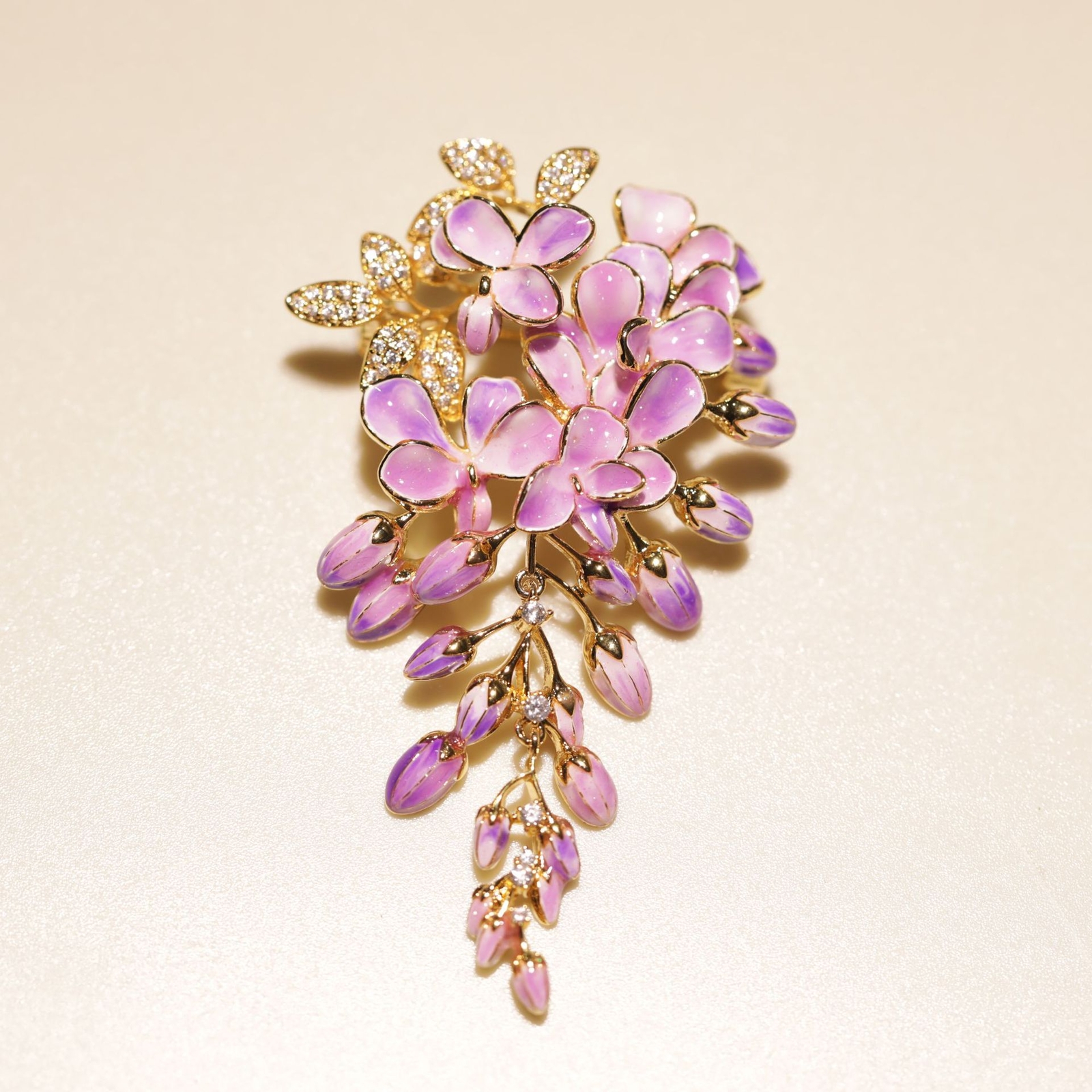 Original Design Dreamy Wisteria Flower Brooch High-value Floral Accessory