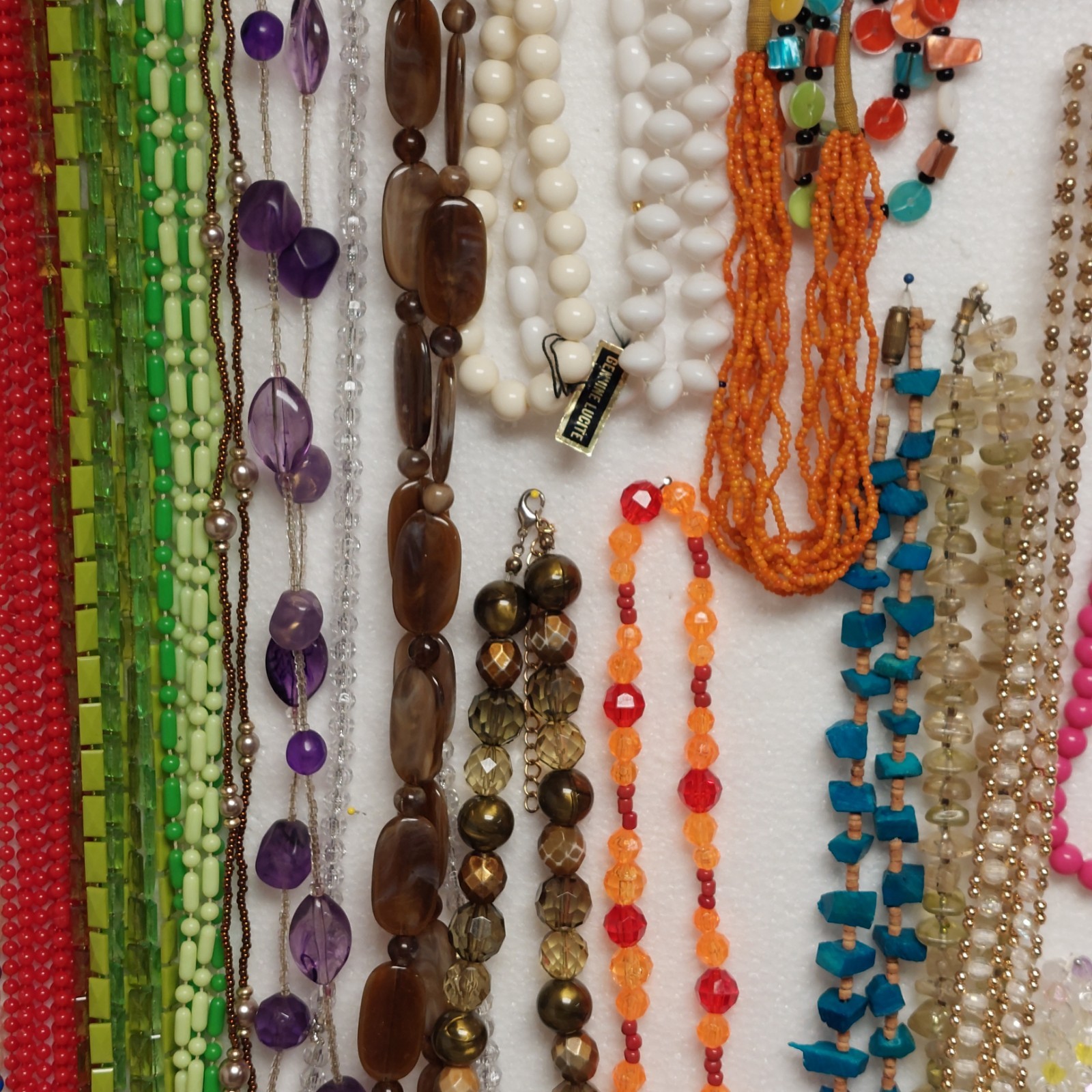100 Pc Vtg-Now Beaded Necklaces Assorted Colors And Types