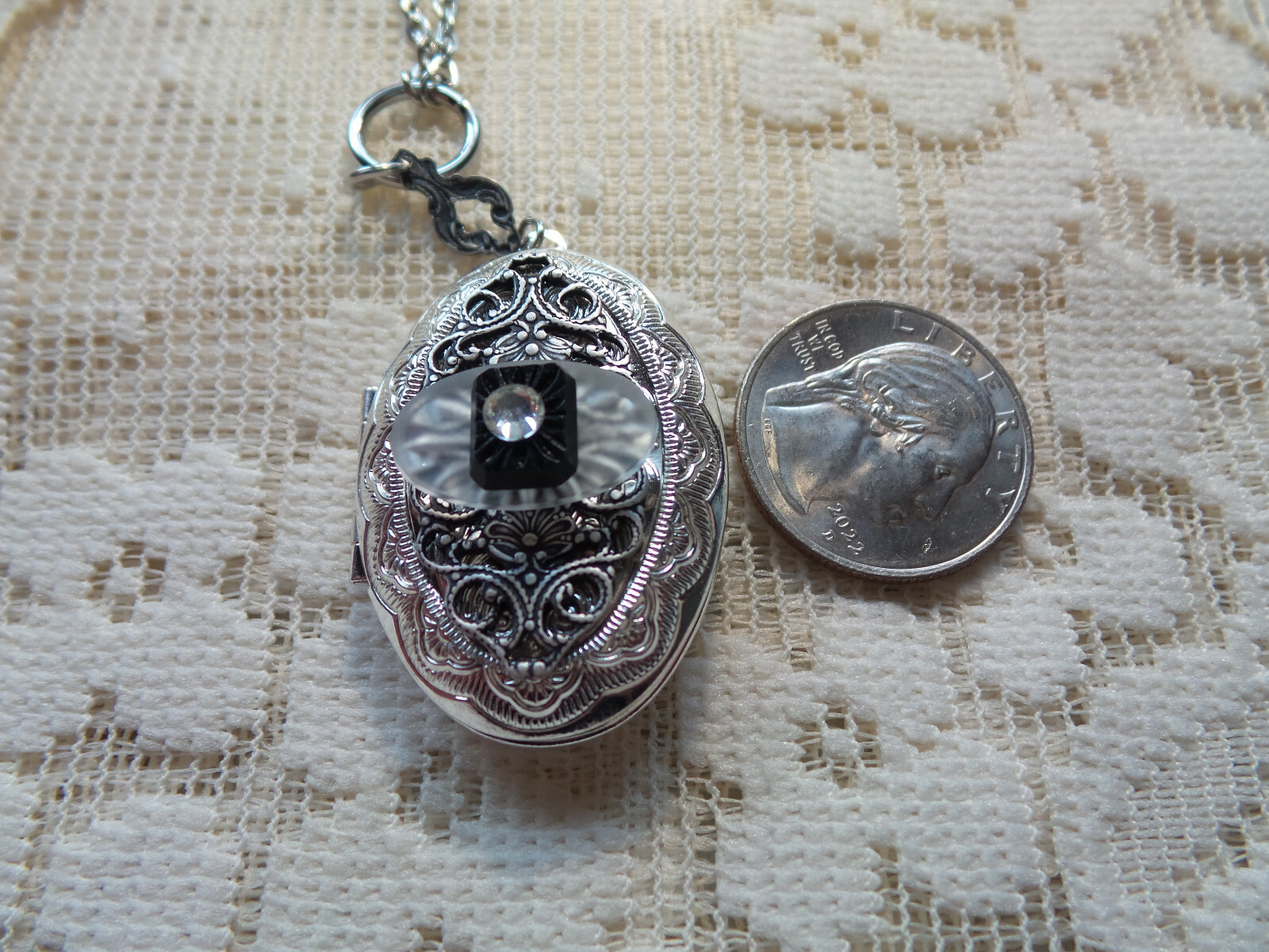 SILVER PLATED FILIGREE VICTORIAN CAMPHOR GLASS LOCKET