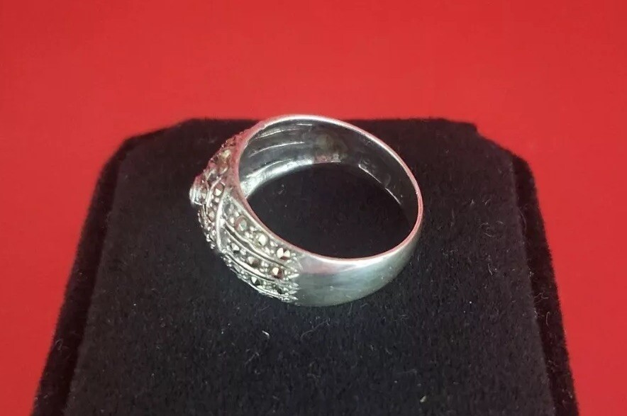 Vintage.925 Sterling Silver Marcasite Ring Size 7(6.4Mm-4.2G) Ster 5037