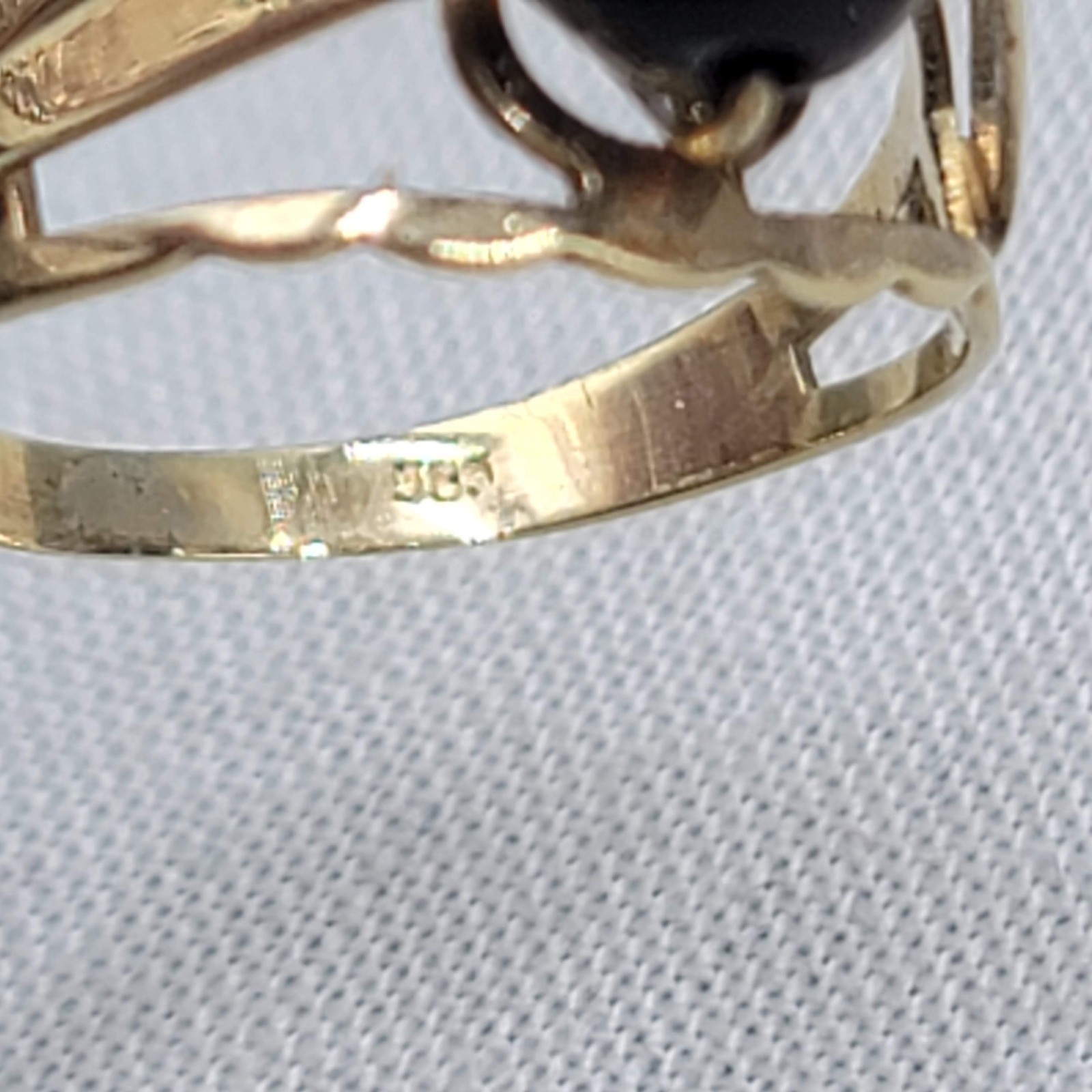 Vintage 585 14k Yellow Gold Ring Tigers Eye Stone 1.5 grams Size 5.5