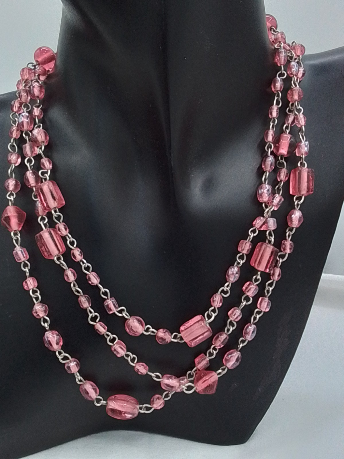 46″ PINK ART GLASS VINTAGE ESTATE NECKLACE CUBE & ROUND SHAPE BEADS CHAIN LINKED