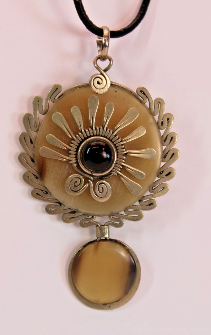 Vtg N.A. Silver Starburst on Topaz Stone Pendant 20″ Leather Rope Necklace