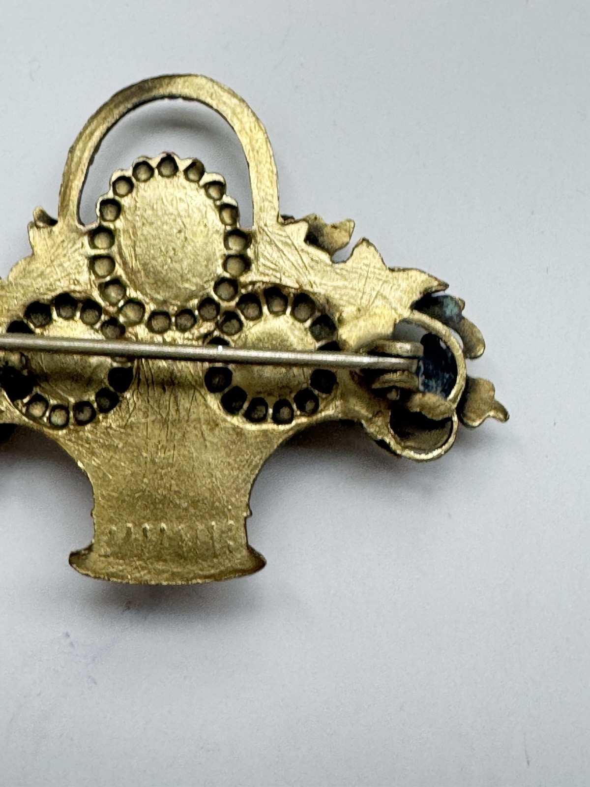 Vintage Unsigned Gold Tone Flower Basket Brooch Blue Green Red Rhinestone Pin