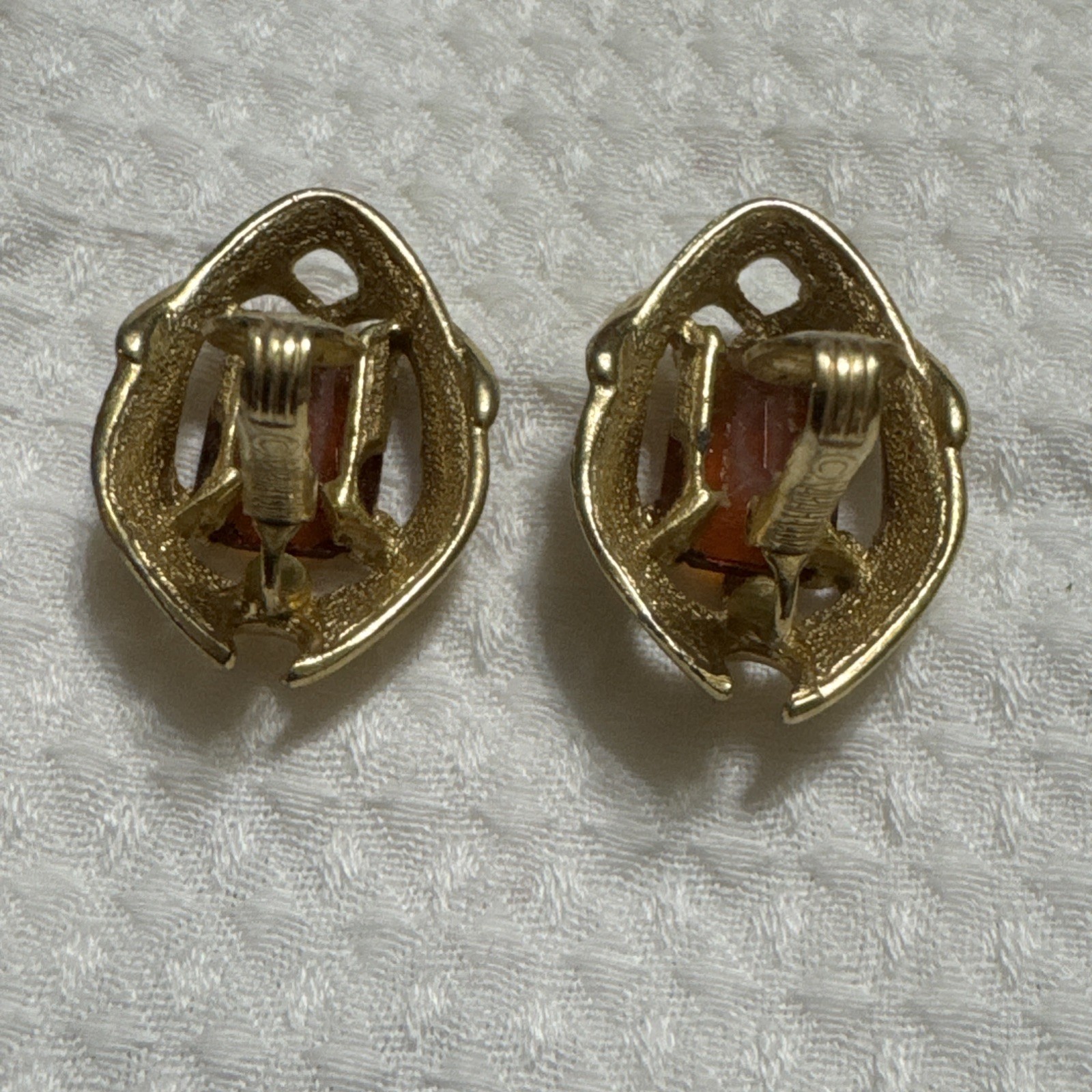Sarah Coventry Tortoise Color Golden Rope Clip On Earrings USA Seller VTG
