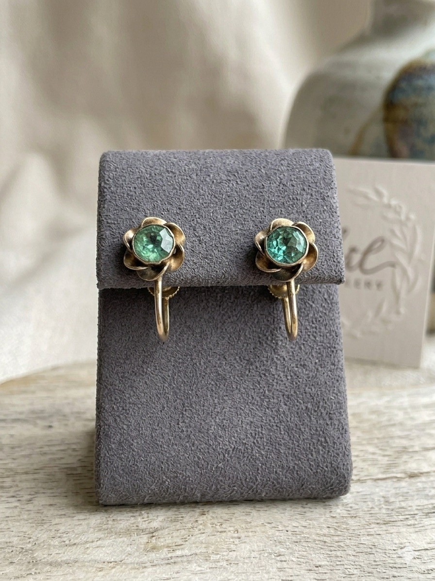 Vintage 1950s 1/20 12K Gold Filled Green Rhinestone Flower Screw Back Earrings