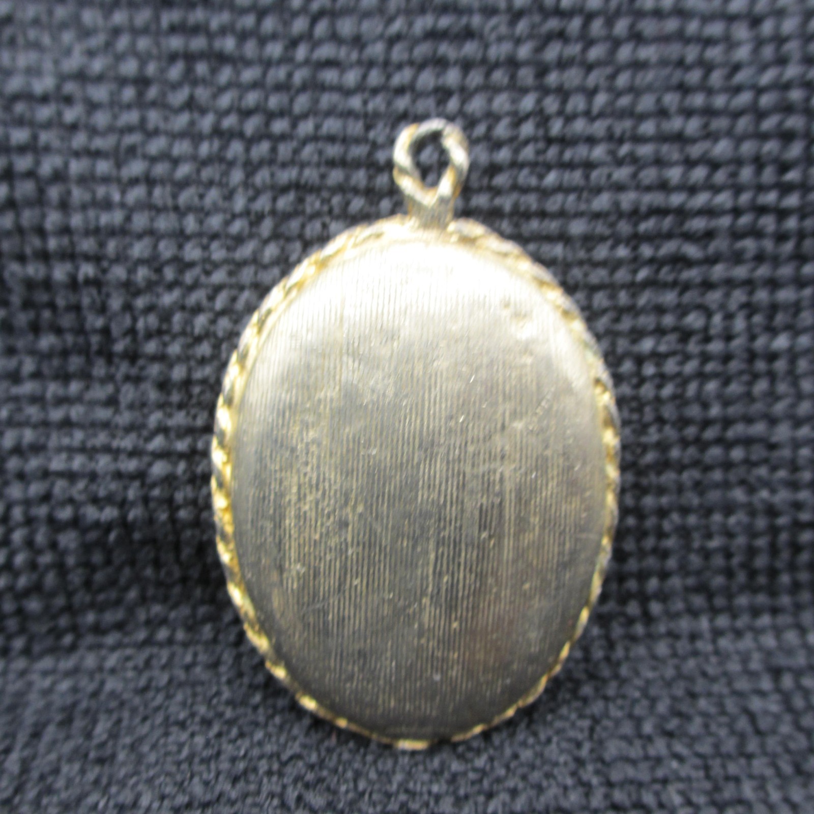 Vintage Cameo Pendant Lady On Blue Background Resin Gold Tone Frame