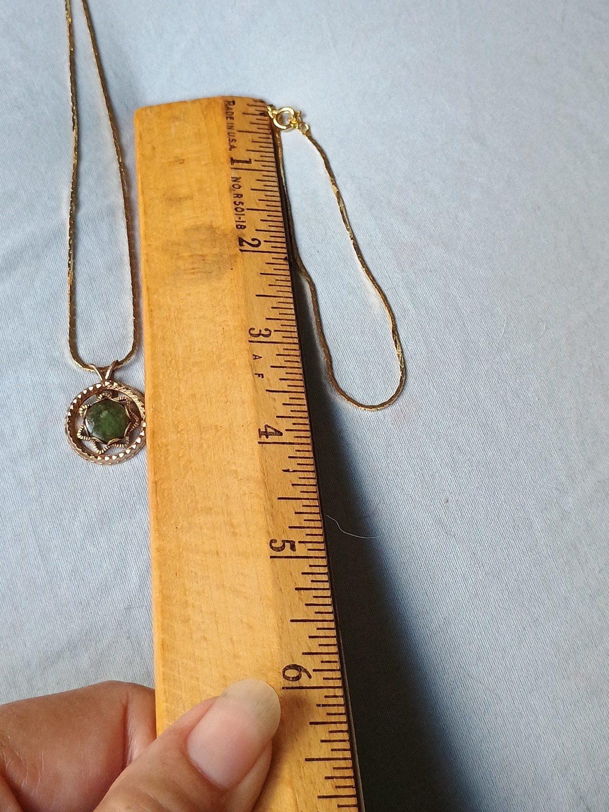 VTG GOLD PLATED GREEN JADEITE/JADE GF FILLED Pendant W 17″ Chain Bracelet