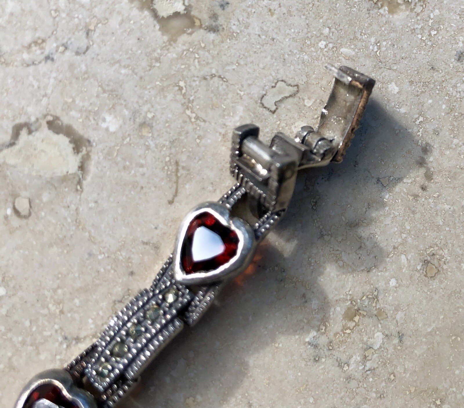 ❤️✨Genuine VINTAGE STERLING SILVER MARCASITE GARNET HEART ESTATE Tennis Bracelet