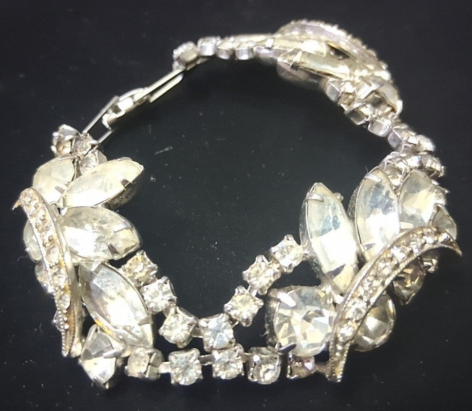 Vtg Rhinestone Silver Tone Bracelet~Intricate Design Old Fashion Glam Rare