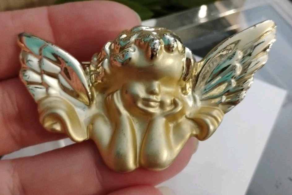 PRIMAVERA(?) Brand Unsigned Dual Golden Textured 2.5″ Angel/Cherub Pin!
