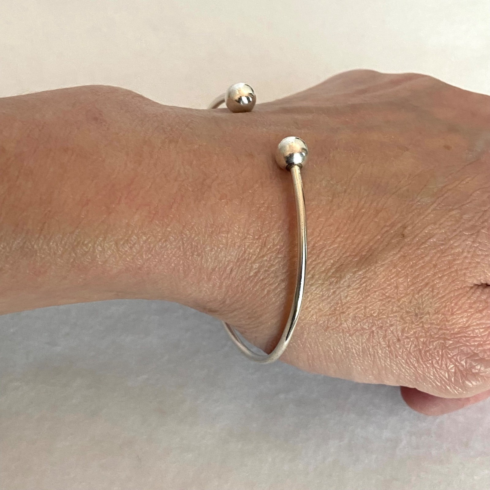 Vintage Sterling Silver 925 7MM Bead Ball Oval Cuff Bracelet Sz 7″