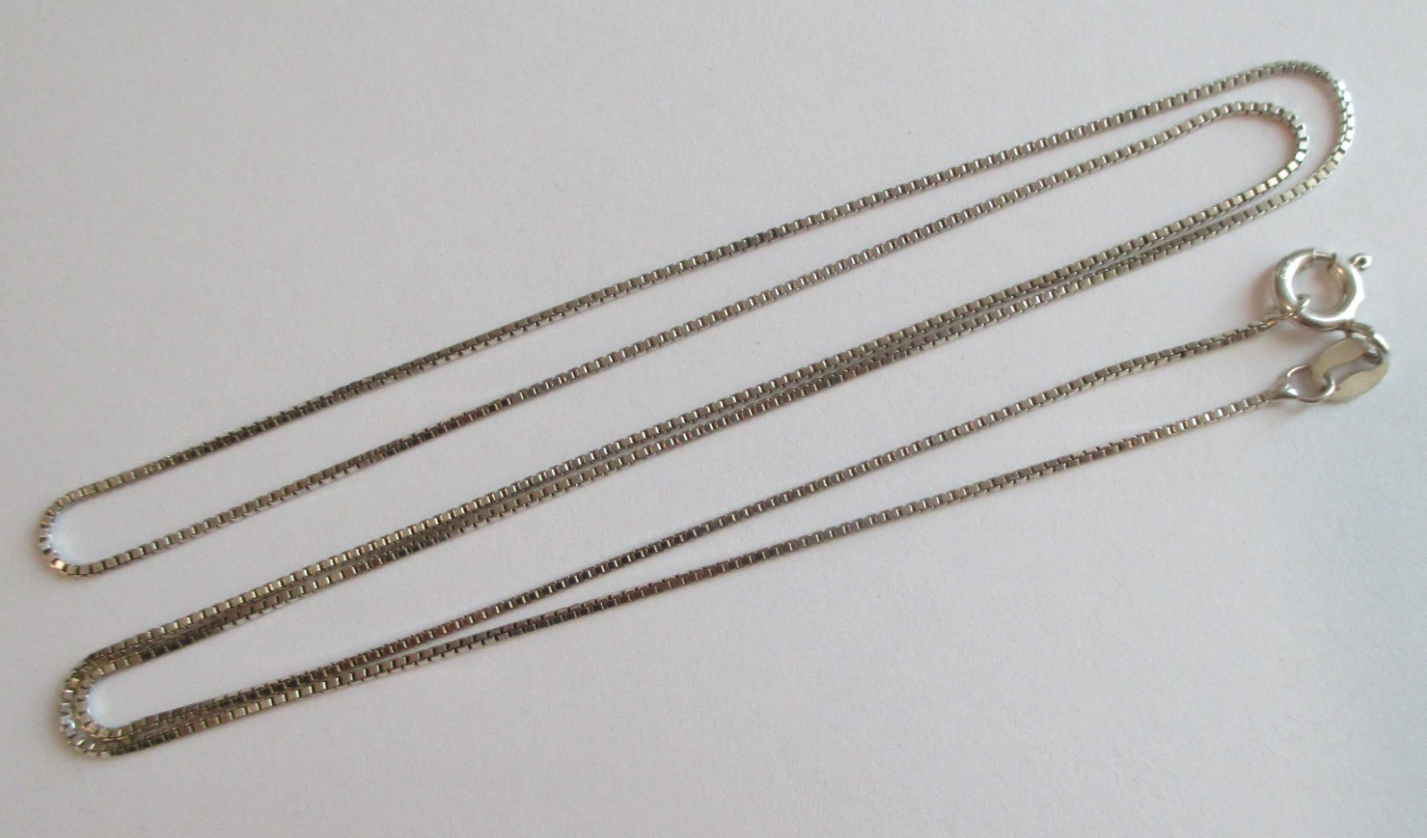 22in 2.3g ITALY 925 VINTAGE STERLING SILVER BOX CHAIN NECKLACE