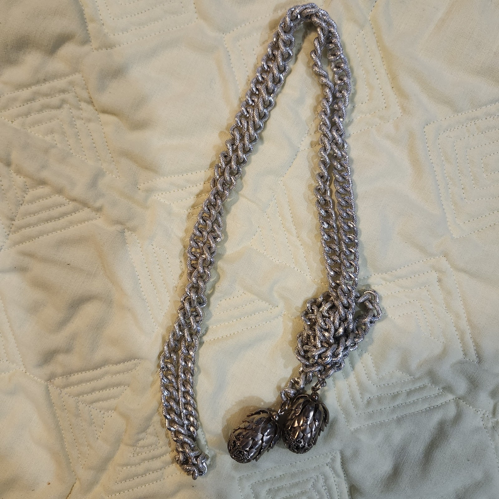 vintage silver-tone lariat necklace a twisted rope chain and Acorn Style end