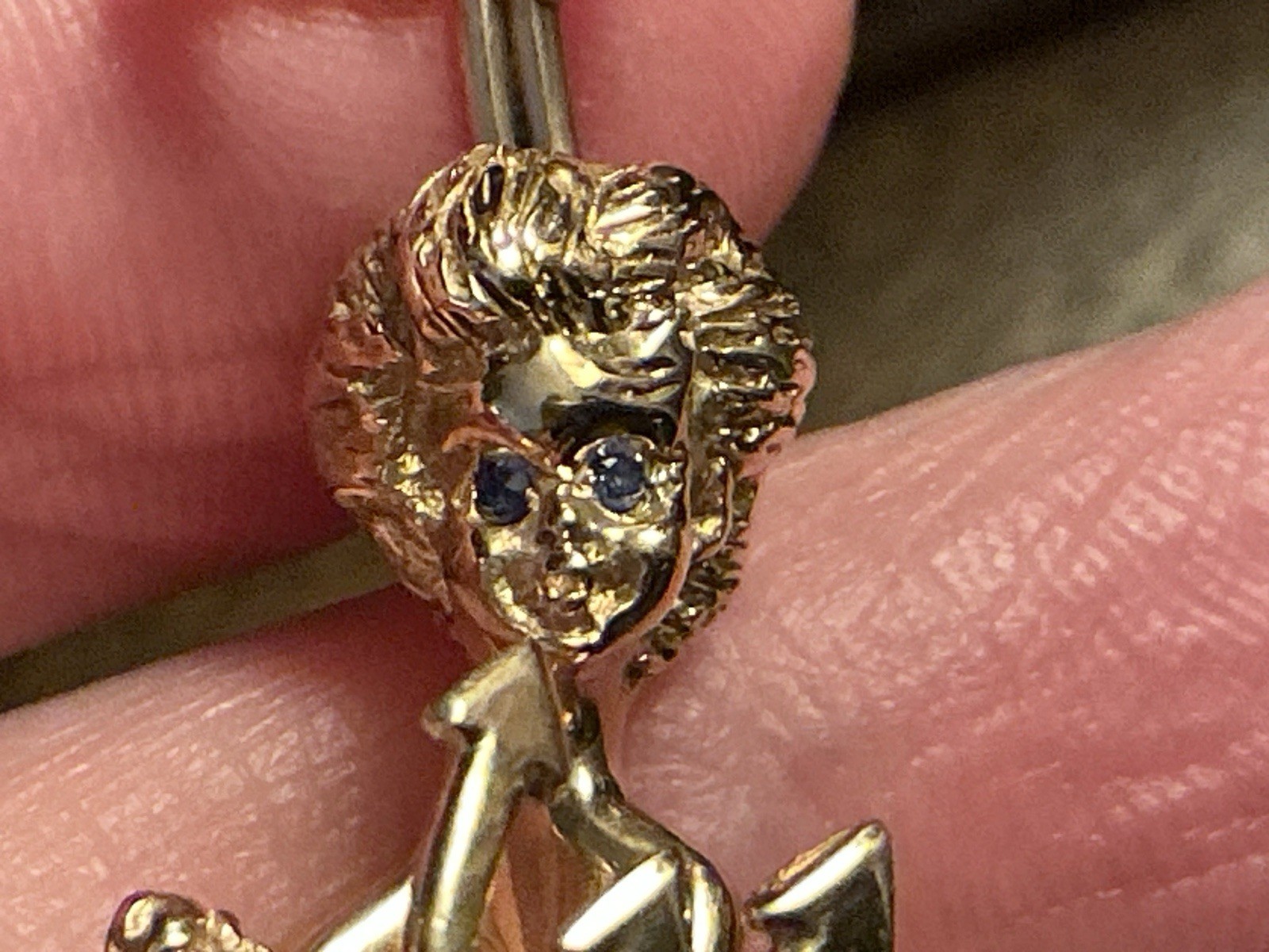 Solid 14k Gold William Ruser “The Two Angels” Brooch Fur Clip 30g Ruby Sapphire