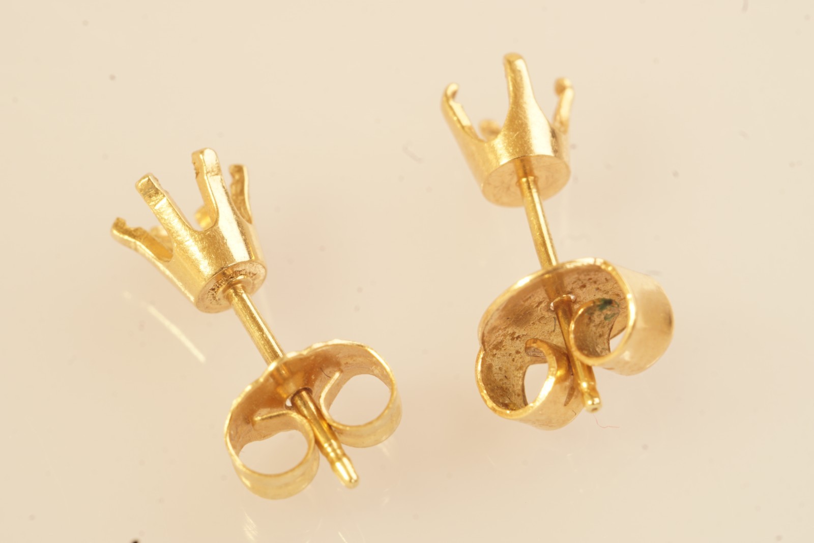 Vintage 14k Yellow Gold 3.4mm Round Stud Earring Mounting Settings