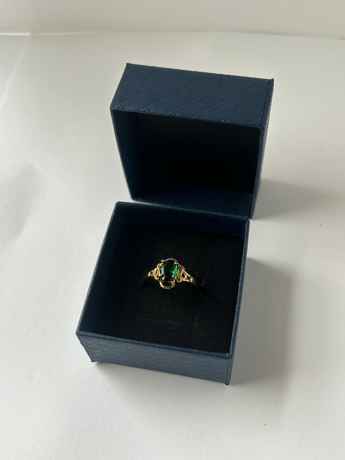 Vintage Green Cubic Zirconia Ring Gold Plated Womens Size 7.5