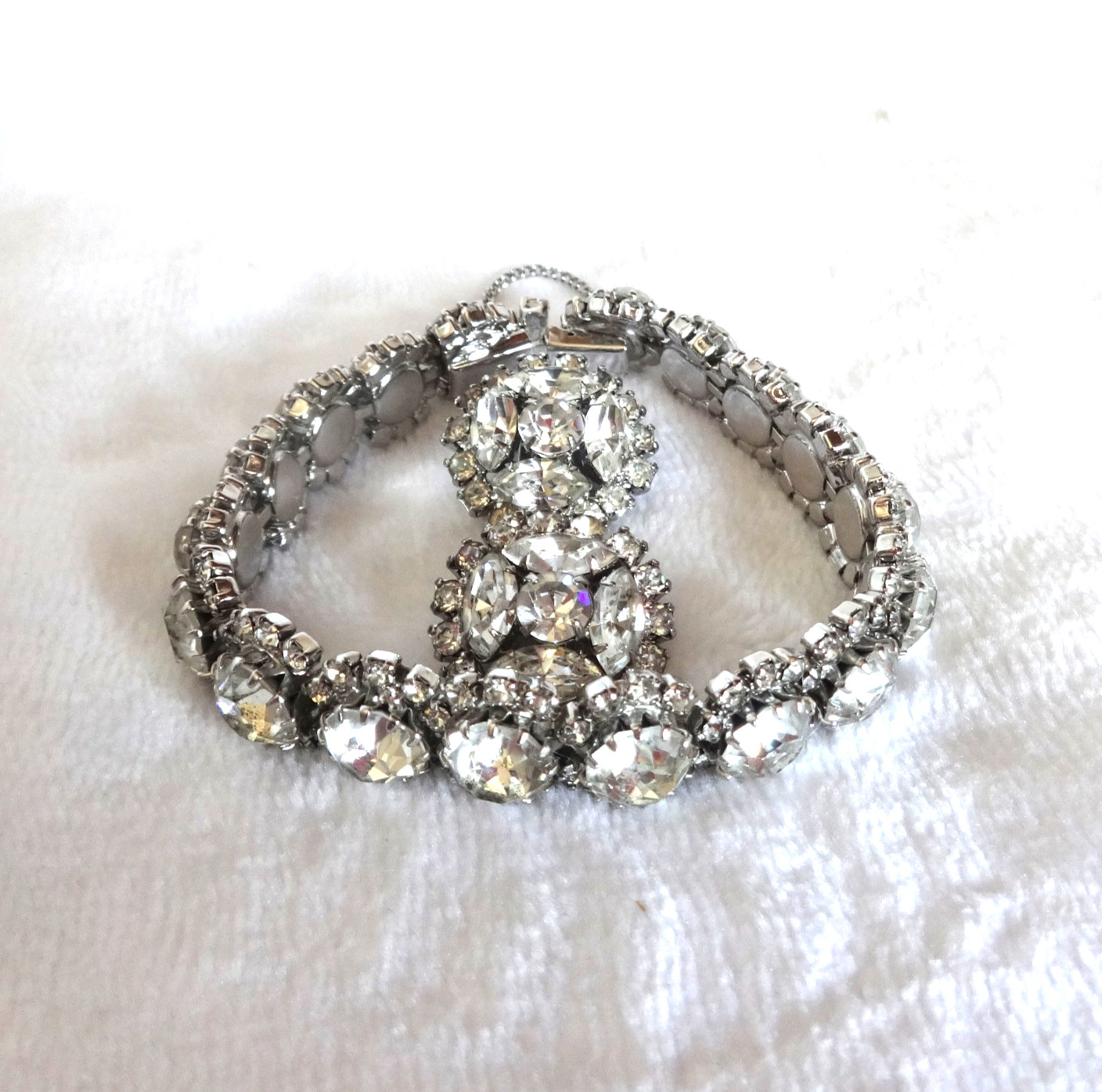 Stunning Vintage Signed KRAMER Clear Rhinestone Bracelet Earrings Set 7”