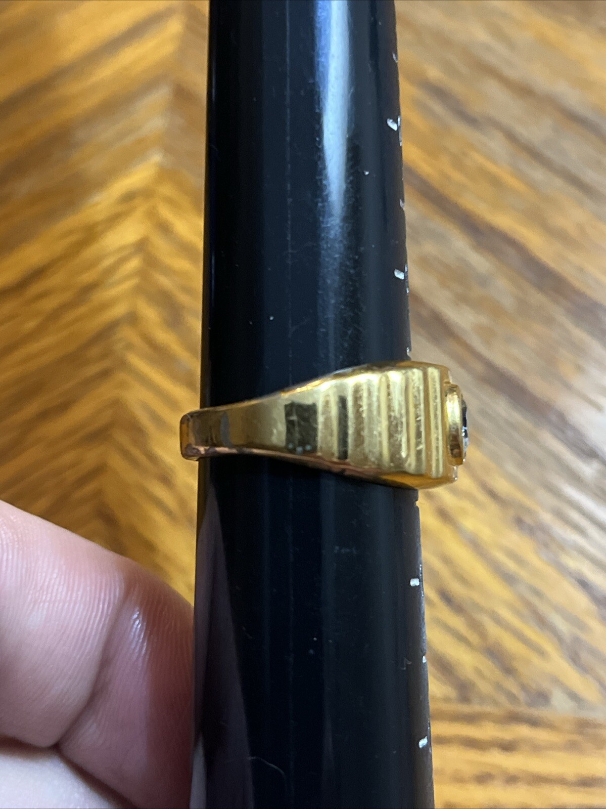 Vintage Ring 18 K HGE Gold With Gemstone Size 12 See Pics Heavy Wear
