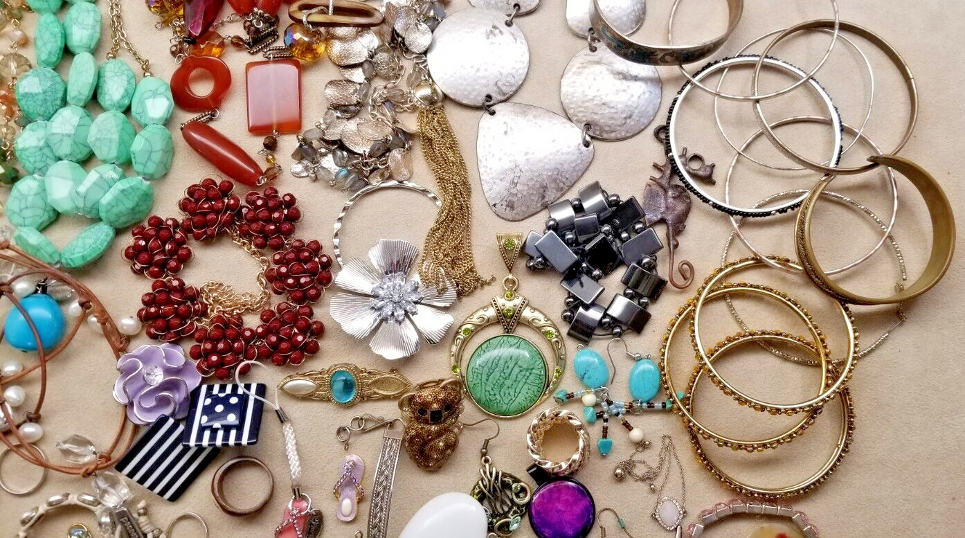 Estate Vintage Junk Drawer Jewelry Lot Unsearched Untested Repair Craft