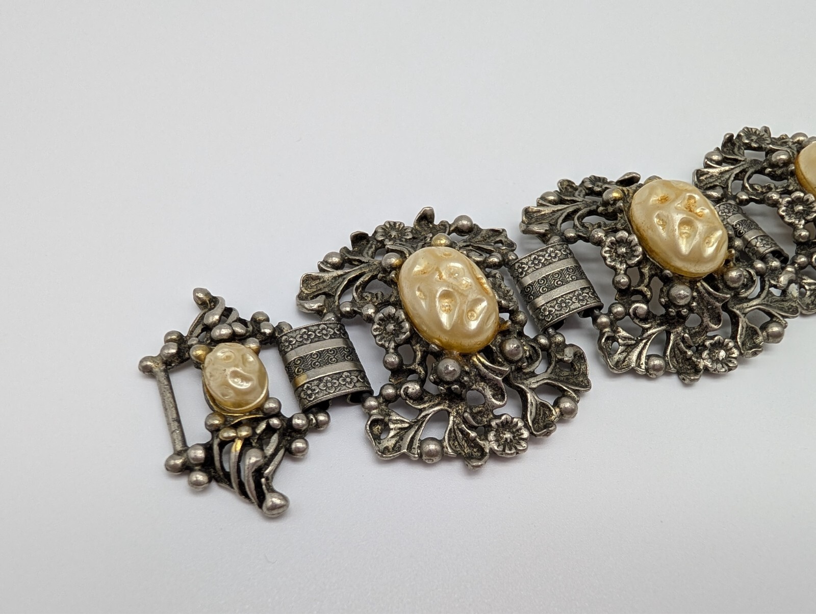 Vintage Victorian Selro Selini Style Baroque Faux Pearl Flower Panel Bracelet