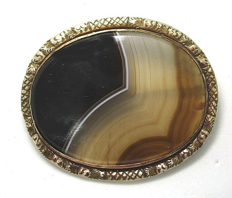 VICTORIAN Gold Plated Brass and Agate Pin / Pendant 21.4 grams 2 1/2” x 2”