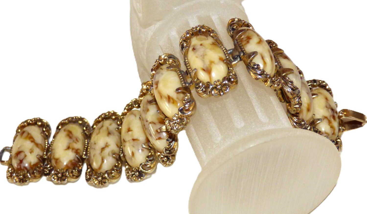 Polished Oval Cut Dome Shape Scottish Mottled Brown Agate Gem Gold Tone Bracelet