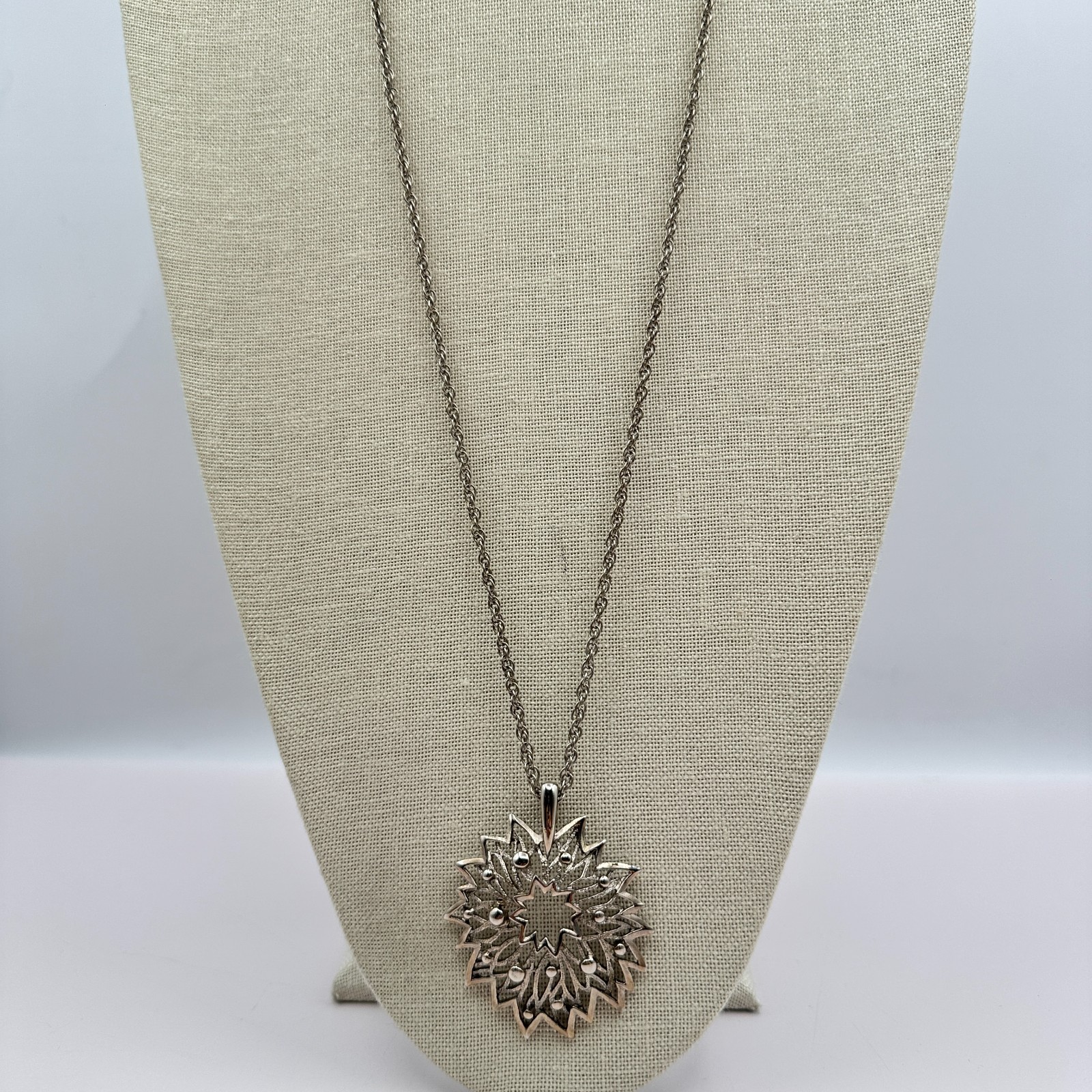 Vintage 90s Silver Tone Rope Chain Sunburst Pendant Necklace Women’s Jewelry