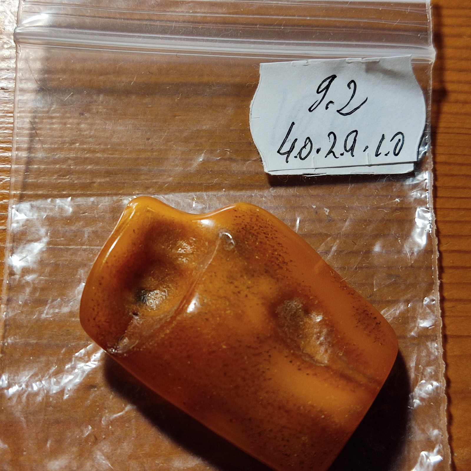 NATURAL OLD ANTIQUE BALTIC AMBER stone 9.2 gr