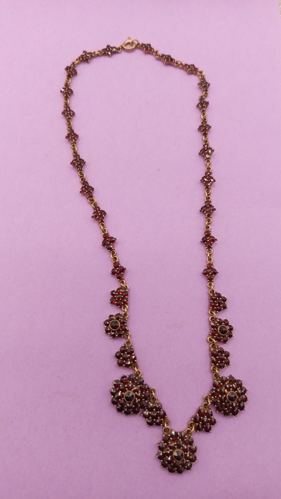 NO TARIFF Antique Bohemian Garnet Necklace Gold Tone VIntage 8 7/8″