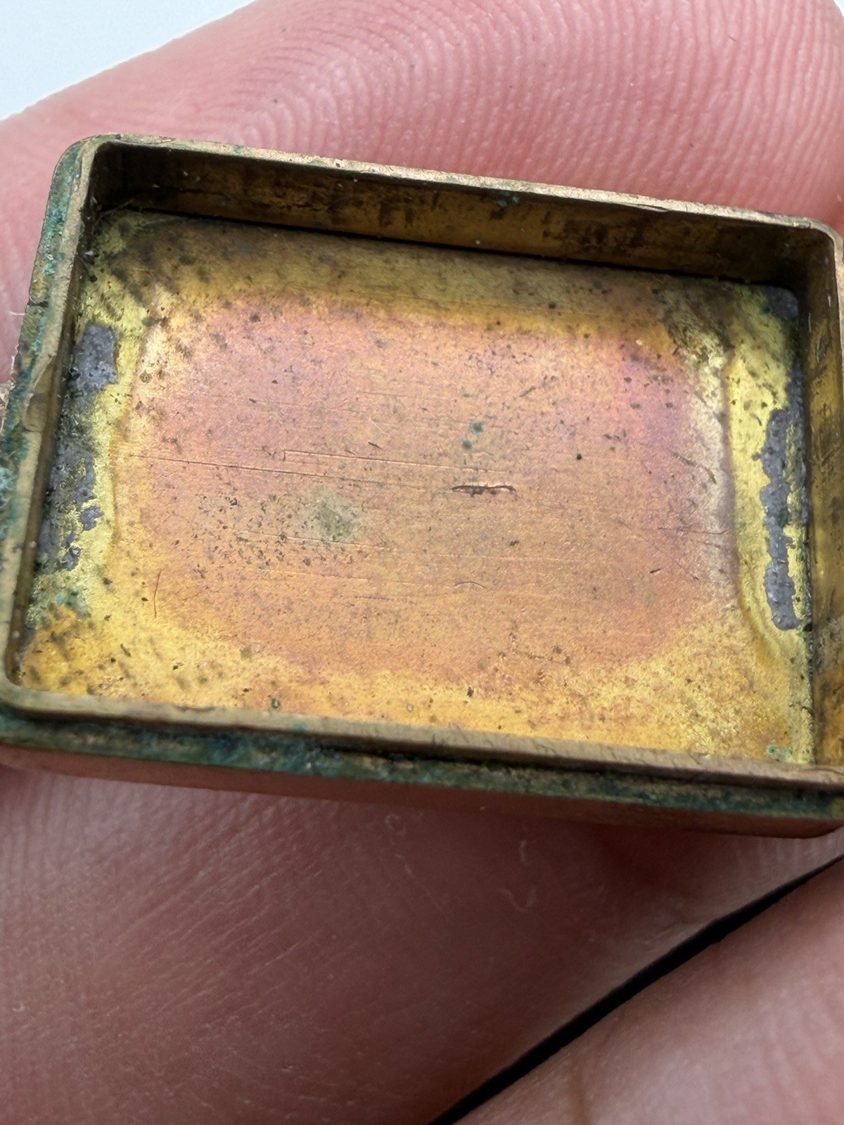 Gold Rolled Squared Victorian Flower Locket