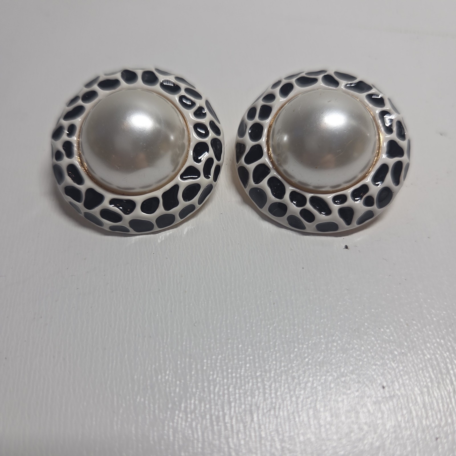Kenneth Jay Lane Cultura Pearl Center Button Clip Earings