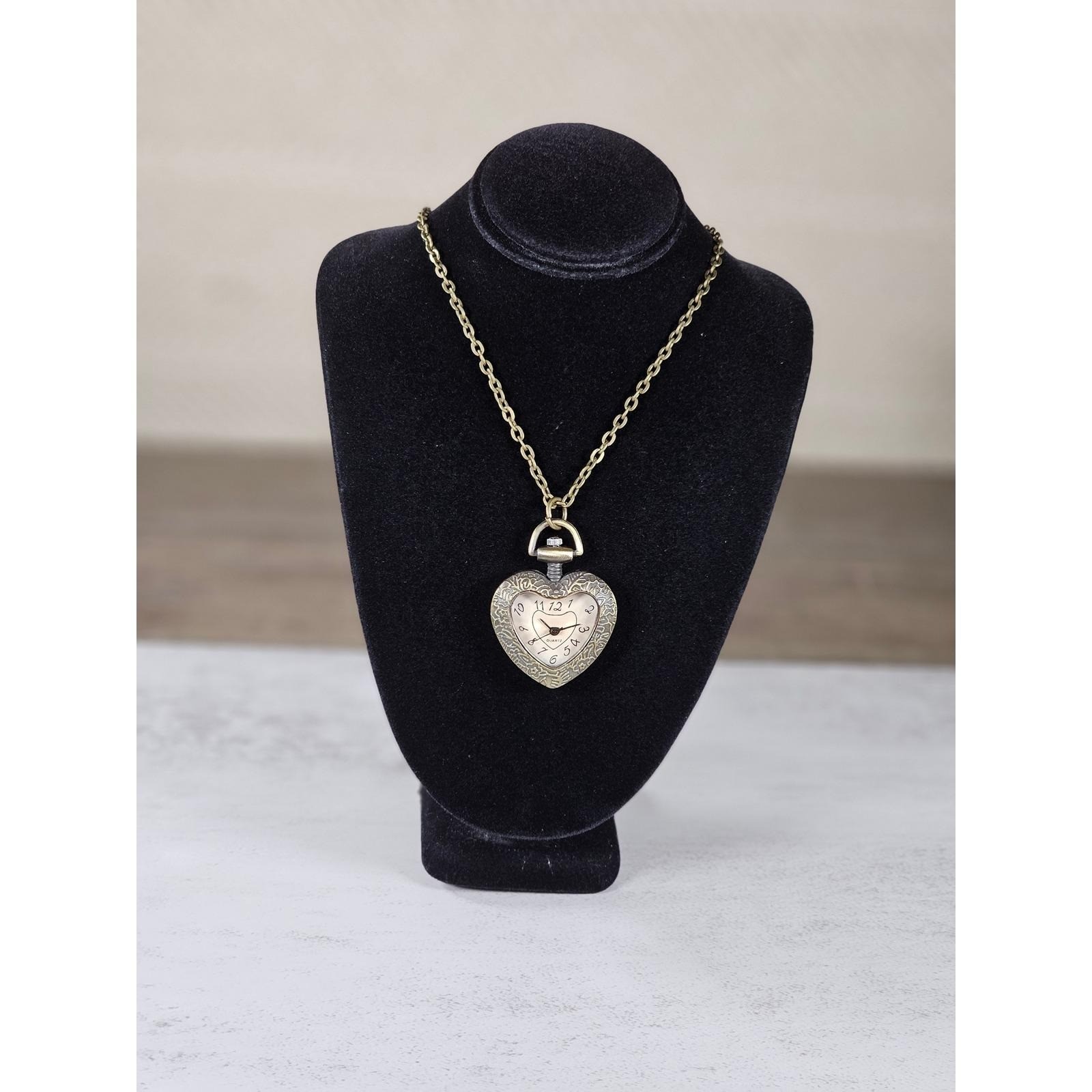 Vintage Heart Pocket Watch Necklace, Quartz Pendant, Gold Tone Chain