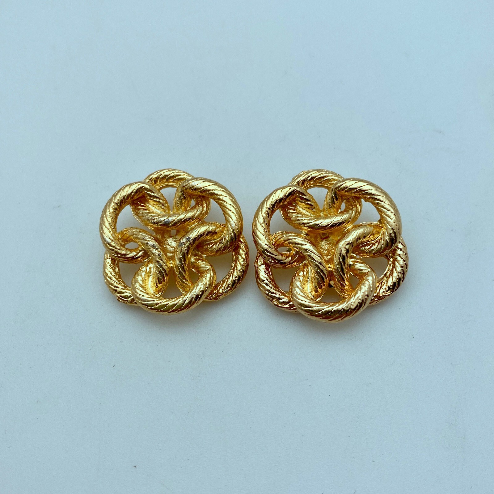 Pair Of Vintage Brass Plated Twisted Knot Pendants (MP11)