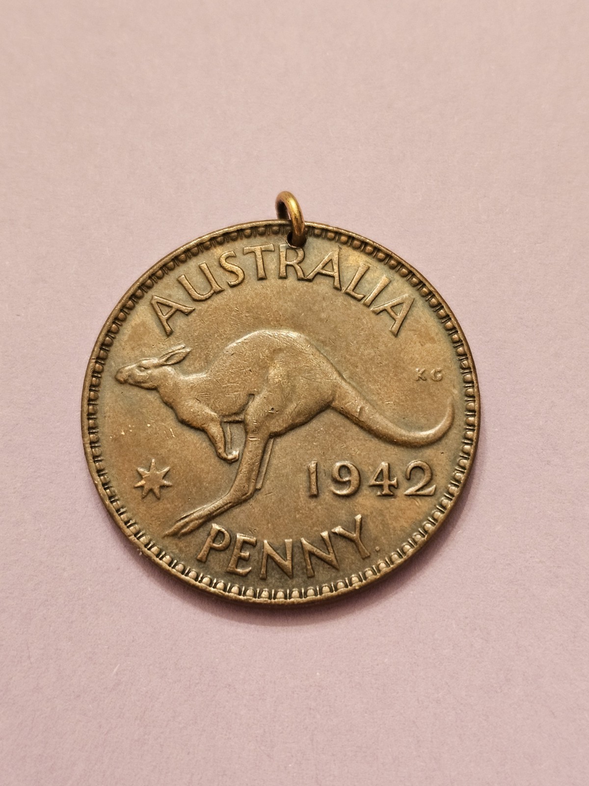 1942 AUSTRALIA ONE PENNY GEORGE VI KANGAROO VINTAGE COIN CHARM PENDANT FREE SHIP